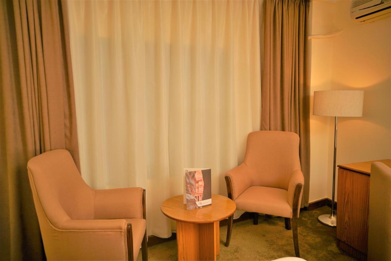 Silk Road Hotel Vádi Músza Kültér fotó