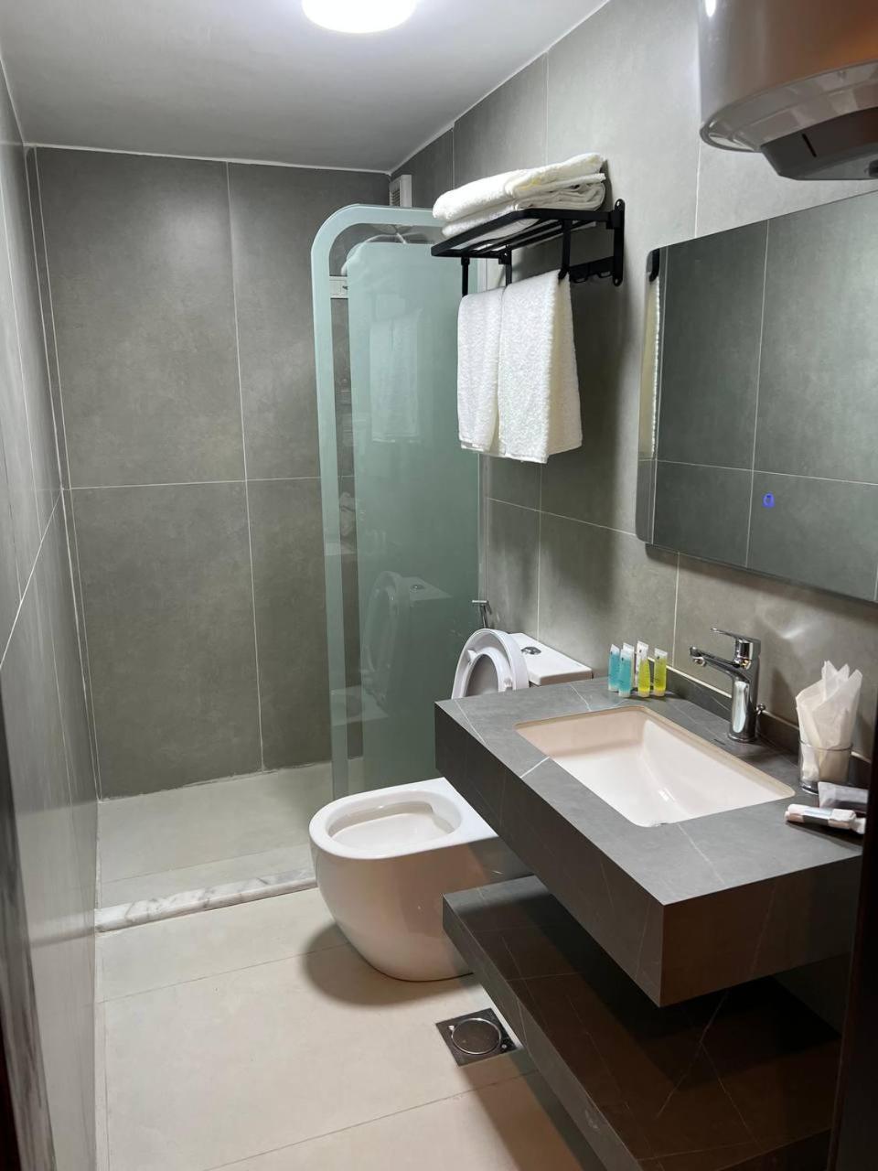 Silk Road Hotel Vádi Músza Kültér fotó